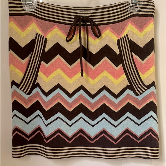 Missoni Dresses & Skirts - Missoni Mini Sweater Skirt Chevron Knit Pencil Skirt Size XS Target Collab NWT